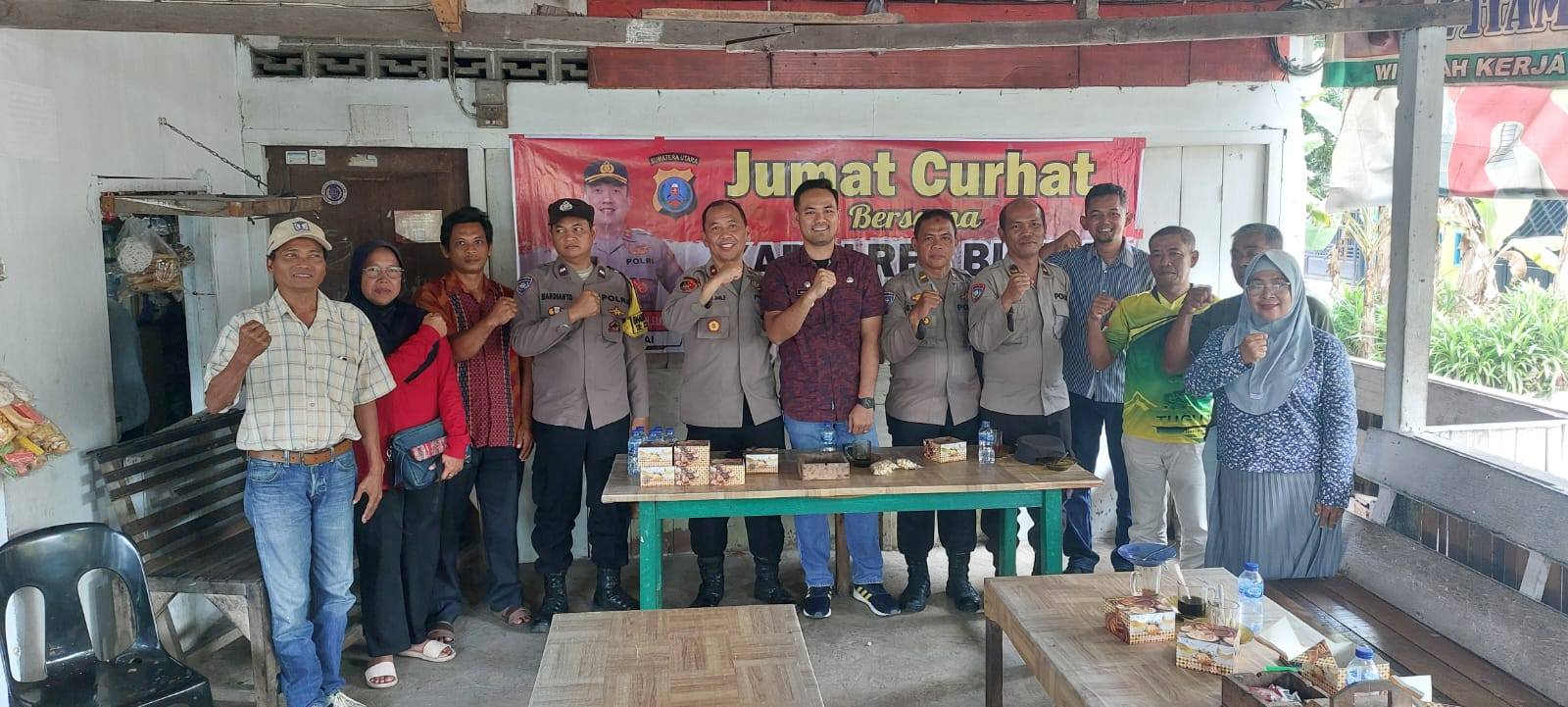 Mendengarkan aspirasi Masyarakat Melalui Program Jumat Curhat